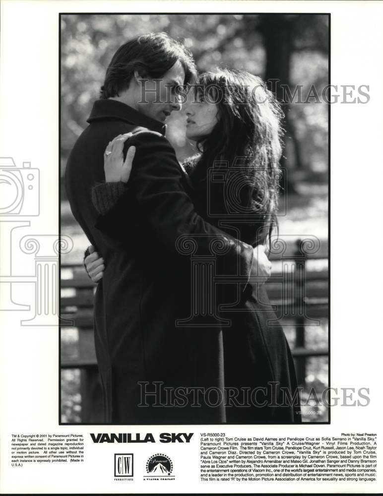 2001 Press Photo Actors Tom Cruise, Penelope Cruz in &quot;Vanilla Sky&quot; Movie- Historic Images