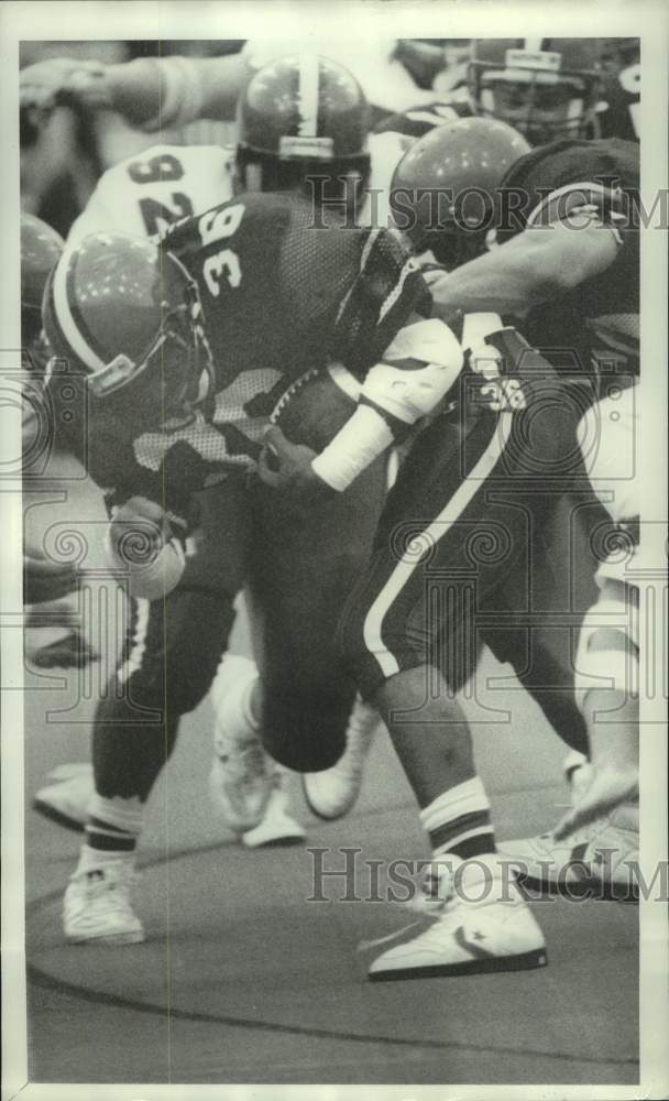 1987 Press Photo Syracuse U football player Rob Drummond runs in practice- Historic Images