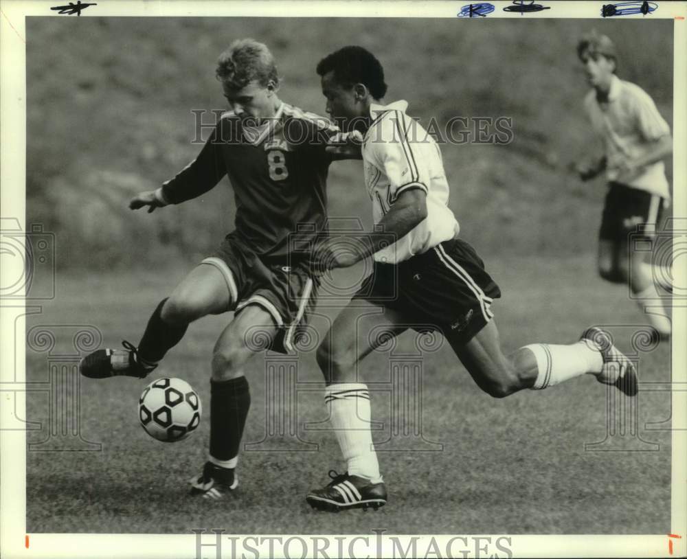 1989 Press Photo Jamesville Dewitt vs CBA High School boys soccer, New York- Historic Images