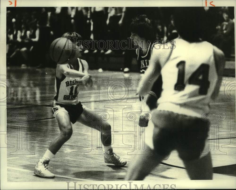 Press Photo Bishop Grimes vs Skaneateles basketball, New York - sys05369- Historic Images