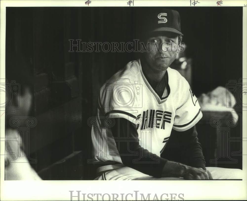 1989 Press Photo Bob Bailor, Syracuse Chiefs manager, New York - sys05451- Historic Images