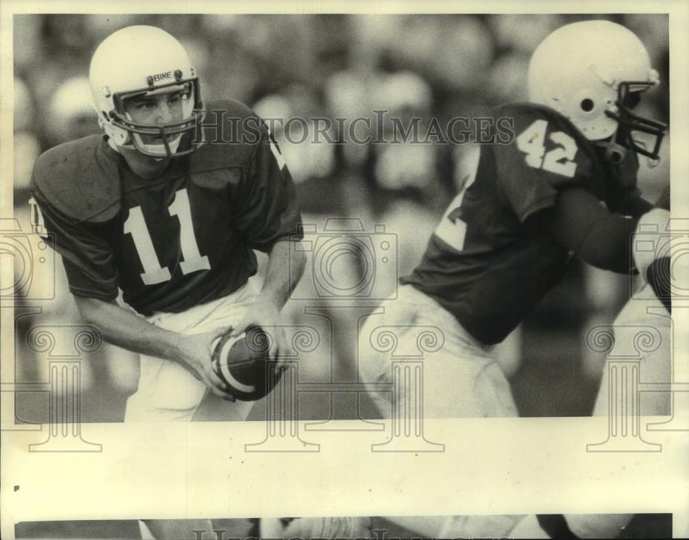 1984 Press Photo Syracuse Express Football Players Steve Locey & Darryel Johnson- Historic Images