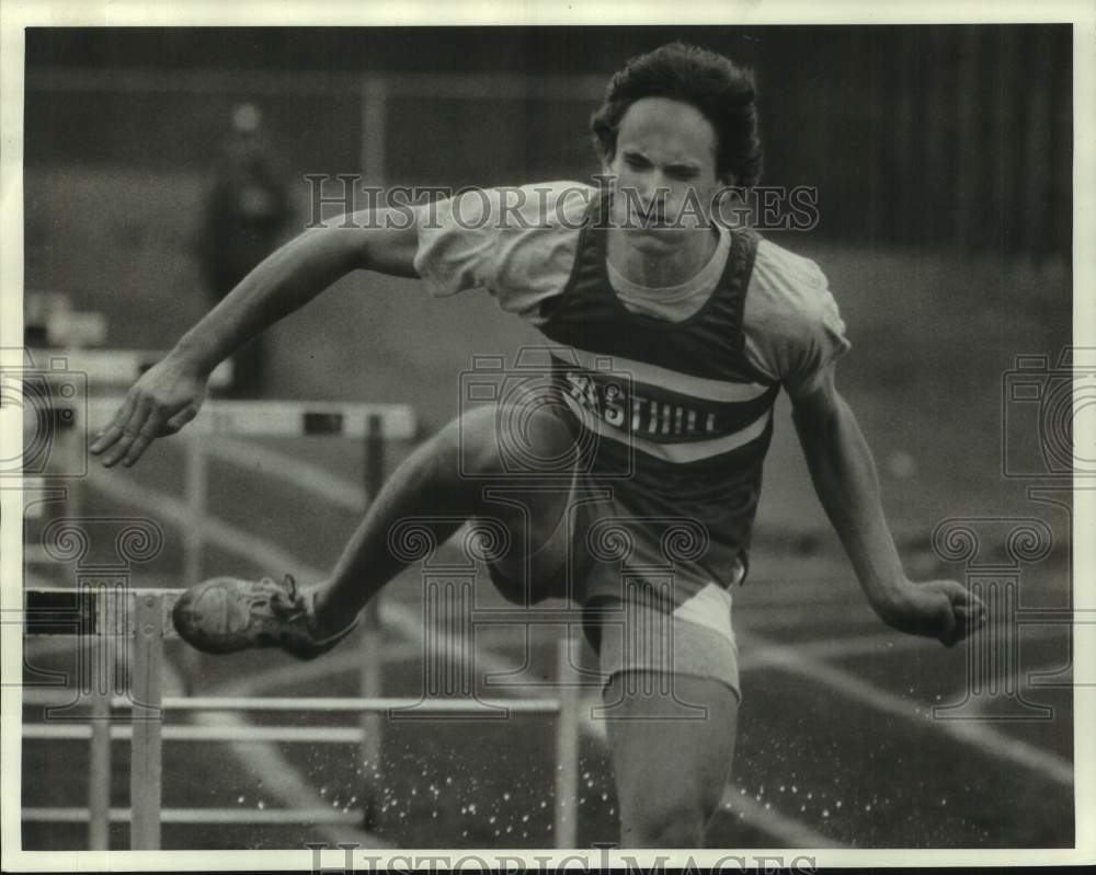 1986 Press Photo Ken Golubjatnikov, First Place in Hurdles at Westhill Track- Historic Images