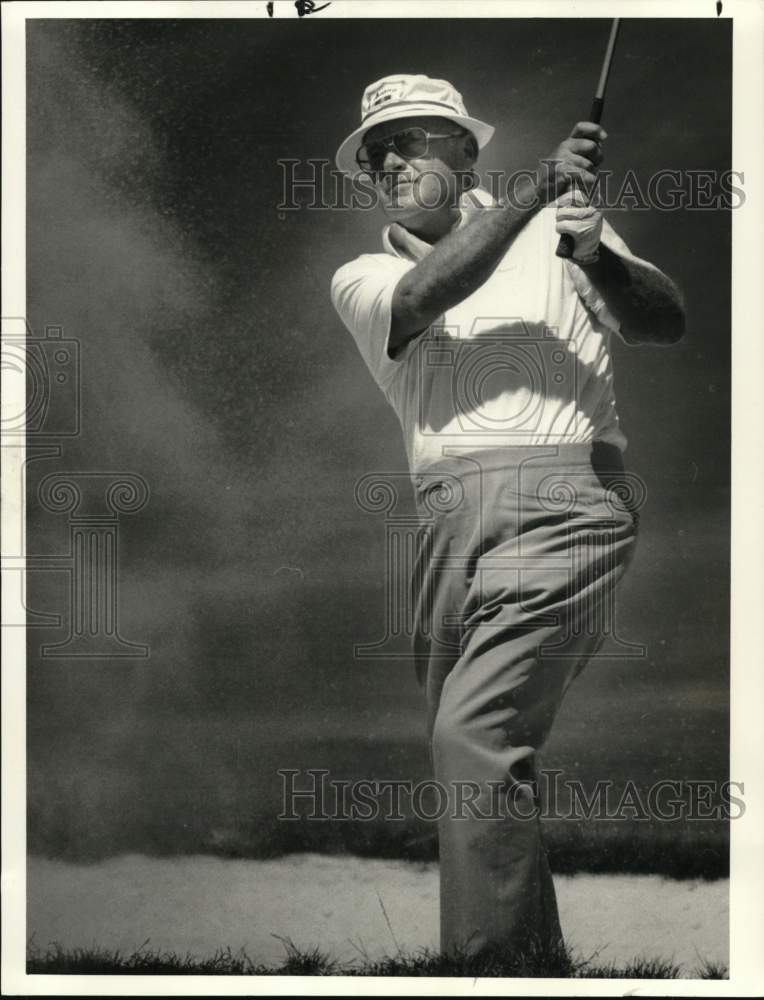 1987 Press Photo Golfer Miller Barber at Senior Tournament in Lafayette- Historic Images