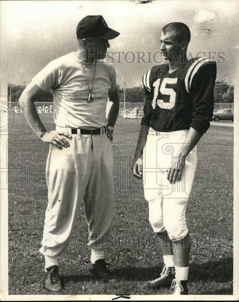 1961 Press Photo Colgate Al Kelley and quarterback Danny Keating, New York- Historic Images