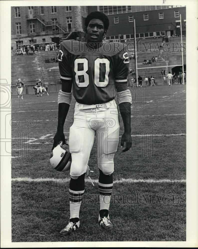 Press Photo Football player Mike Jones - sys06311- Historic Images