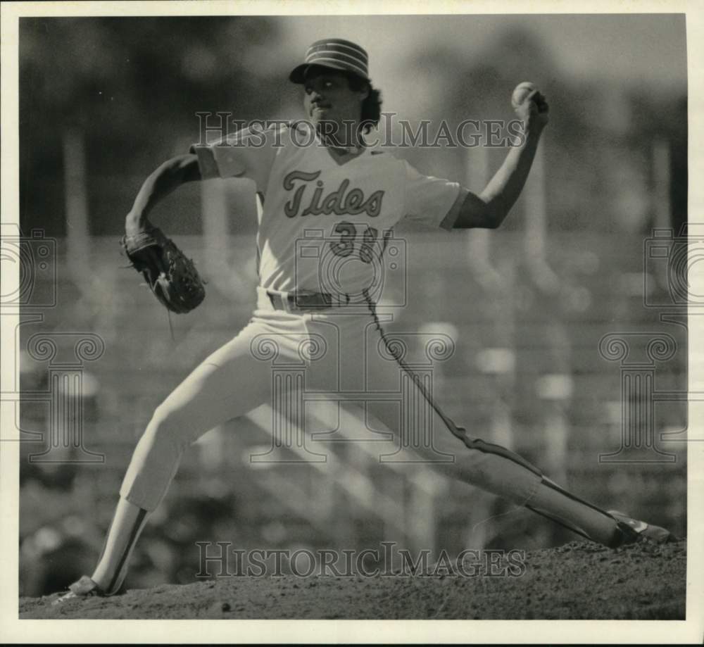 1986 Press Photo Tony Ferreira, Tidewater Baseball Pitcher - sys06462- Historic Images