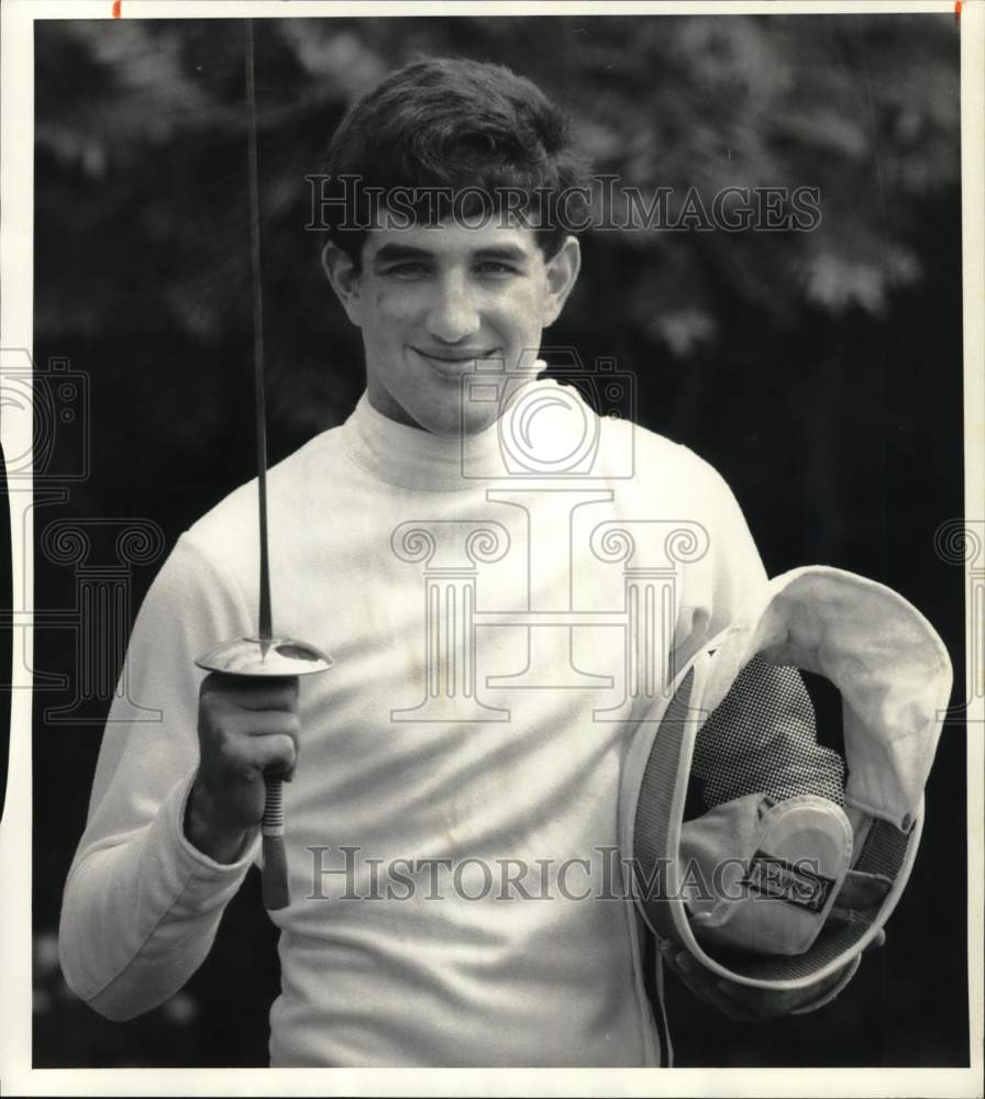 1986 Press Photo Geoff Cohen, Empire State Games fencing team, New York- Historic Images