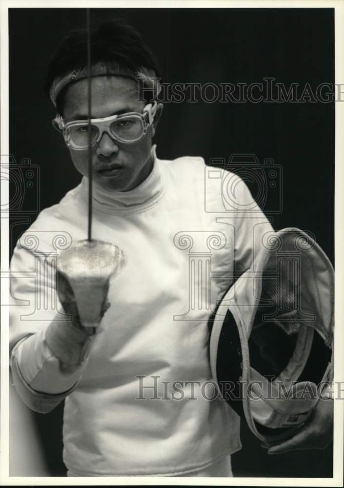 1990 Press Photo Chang-Chih Huang, Empires State Games fencing, New York- Historic Images