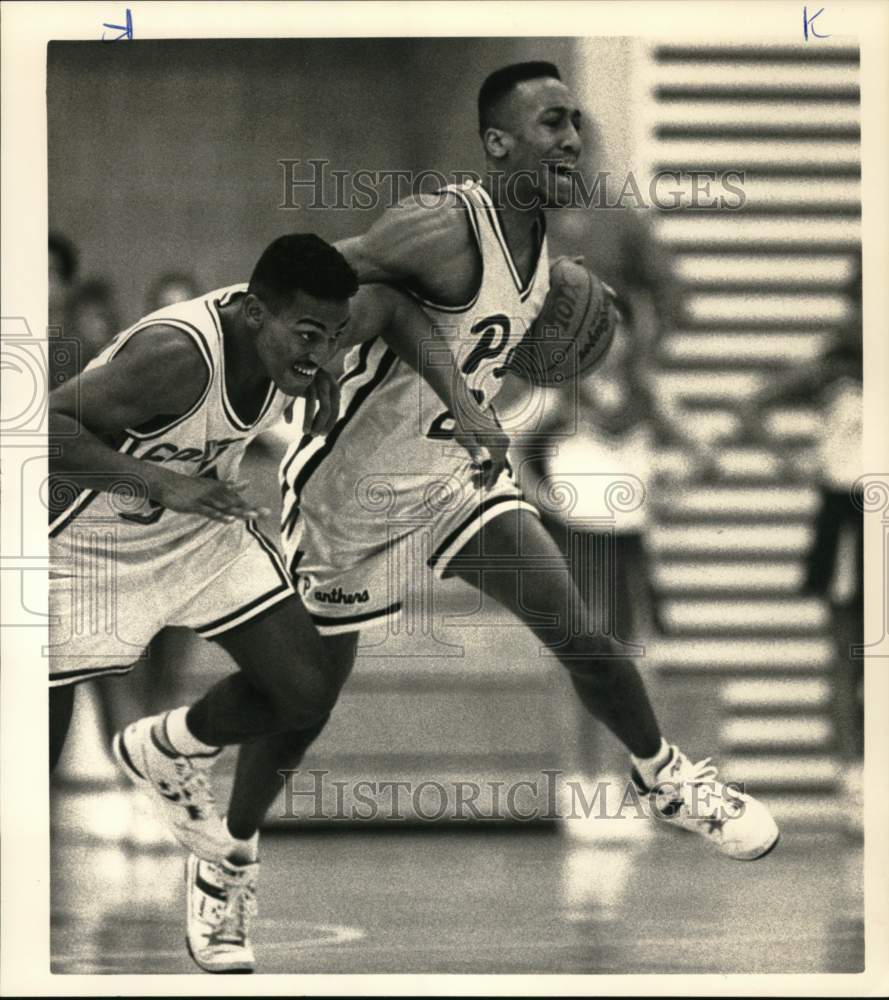 1990 Press Photo Jason Matthews, Pitts Basketball Player at Cornell Game- Historic Images