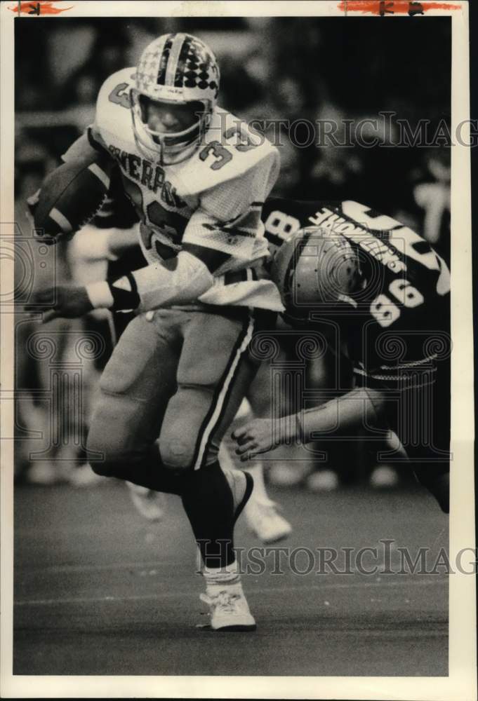 1983 Press Photo J.J. Grant, Liverpool Football Player at Game - sys06973- Historic Images