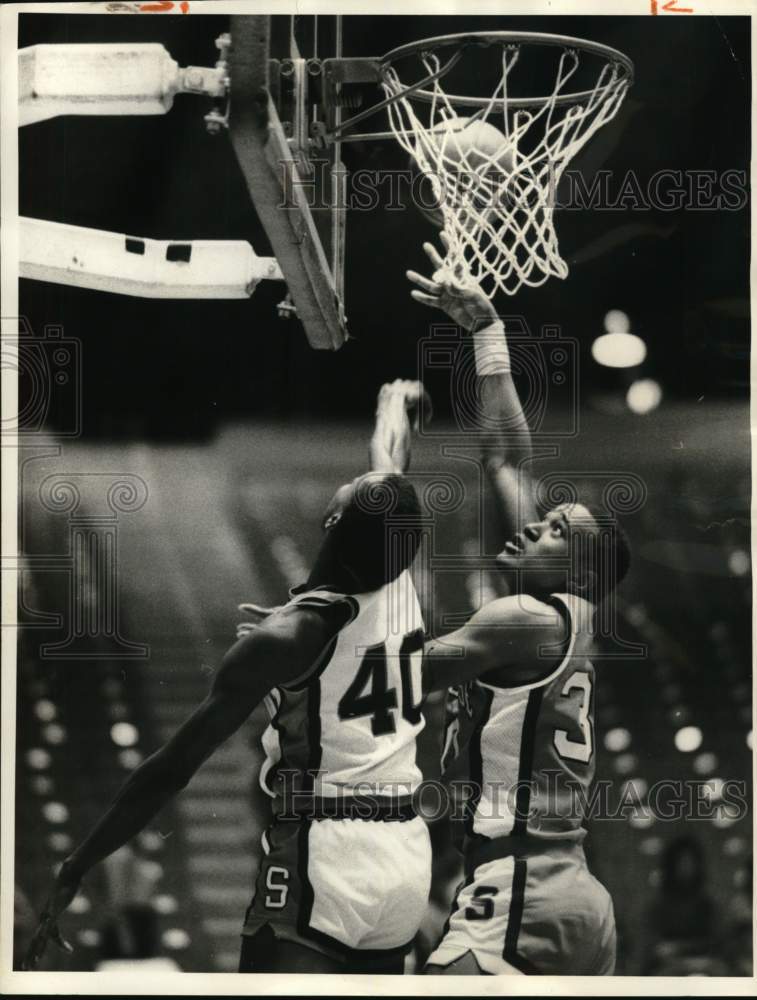 1982 Press Photo Syracuse University basketball player Tony Bruin shoots ball- Historic Images