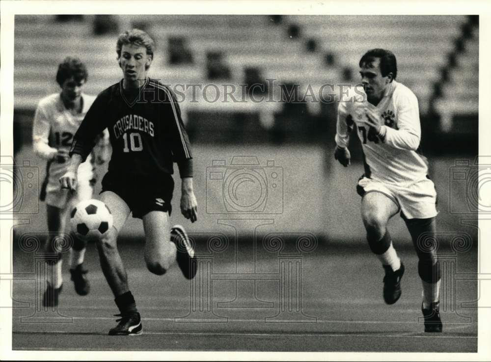 1987 Press Photo Pat Nicholson plays Soccer in "D" Division Boys Championship- Historic Images