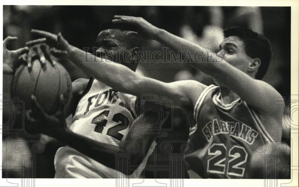 1988 Press Photo Anthony Harvey, Sean Million, Fowler, Spartans Basketball Game- Historic Images