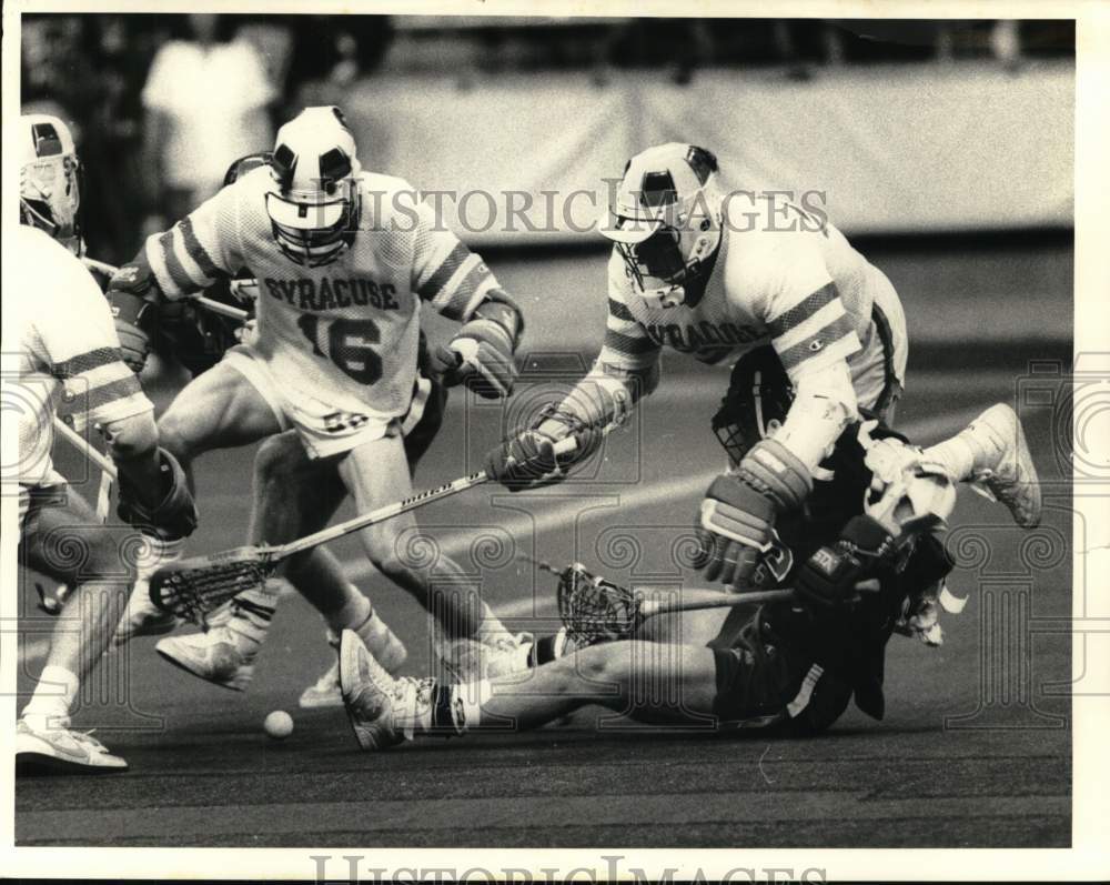 1985 Press Photo Syracuse University Lacrosse Players at Penn Game - sys08144- Historic Images