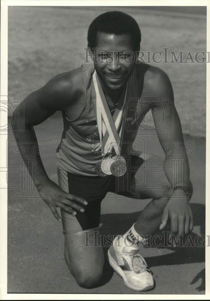 1987 Press Photo Sam Hall with the Medals he won at the Empire State Games- Historic Images