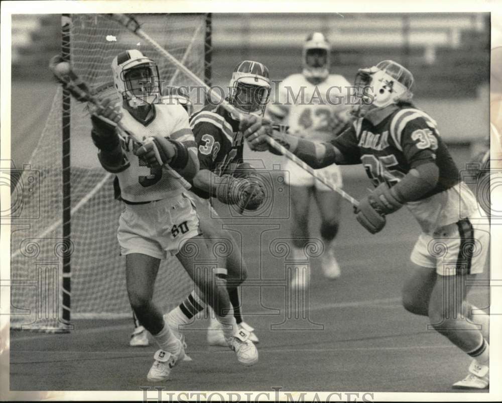 1986 Press Photo Syracuse University Lacrosse Players on Field at Game- Historic Images