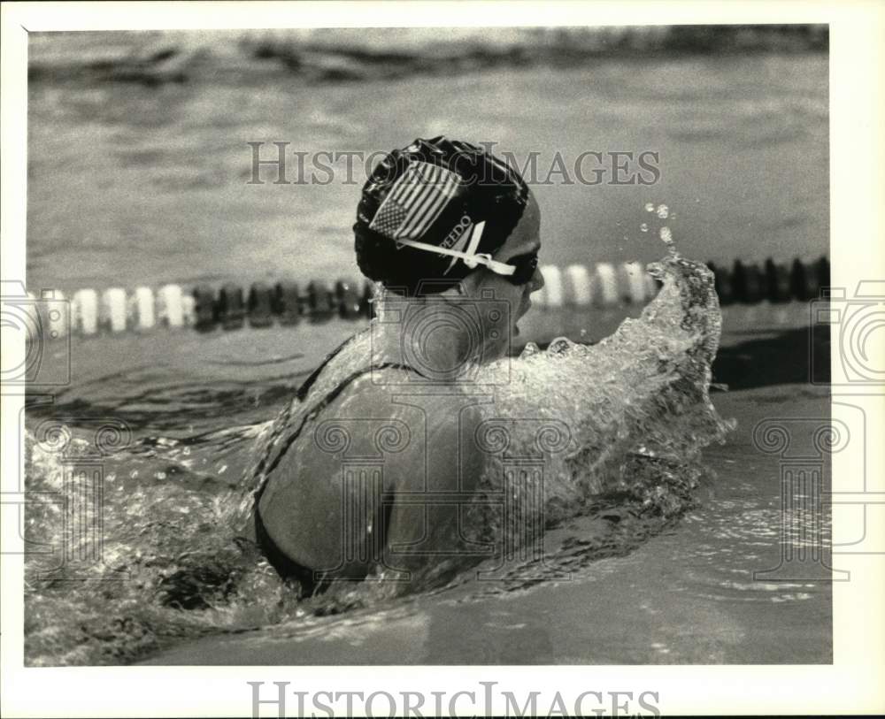 Press Photo Syracuse-Liverpool swimmer, Tracy D&#39;Aversa swimming the breaststroke- Historic Images