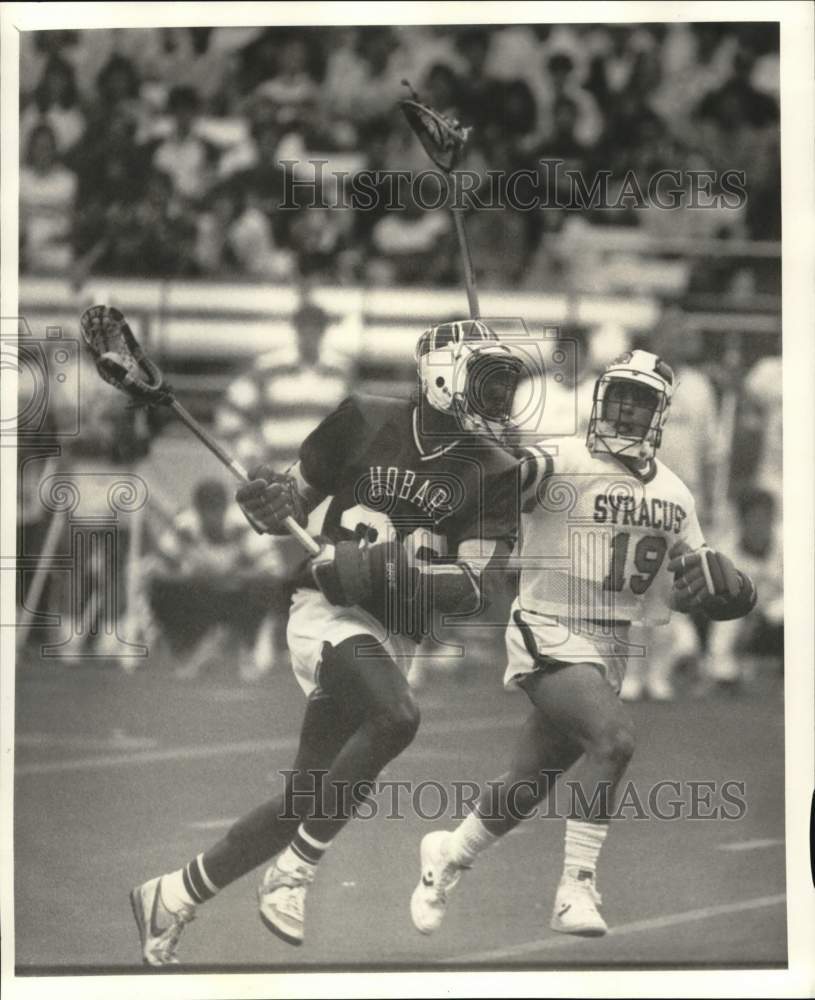 1987 Press Photo Syracuse U lacrosse player Steve Scaramuzzino checks Hobart #36- Historic Images