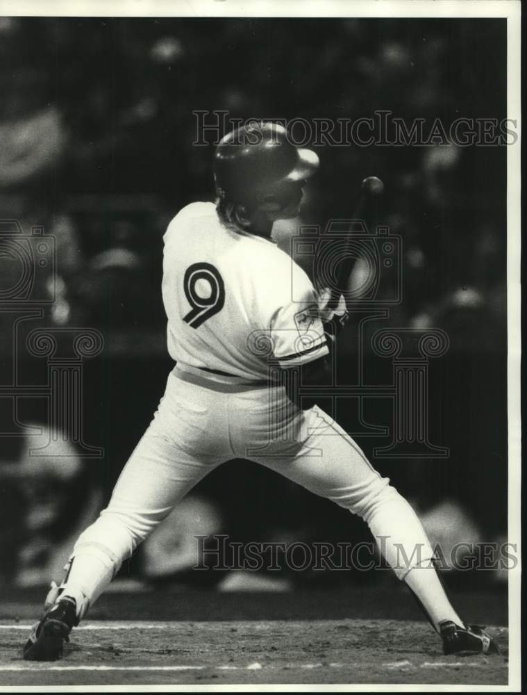 1986 Press Photo Syracuse Chiefs baseball player Joe Castro avoids getting hit- Historic Images