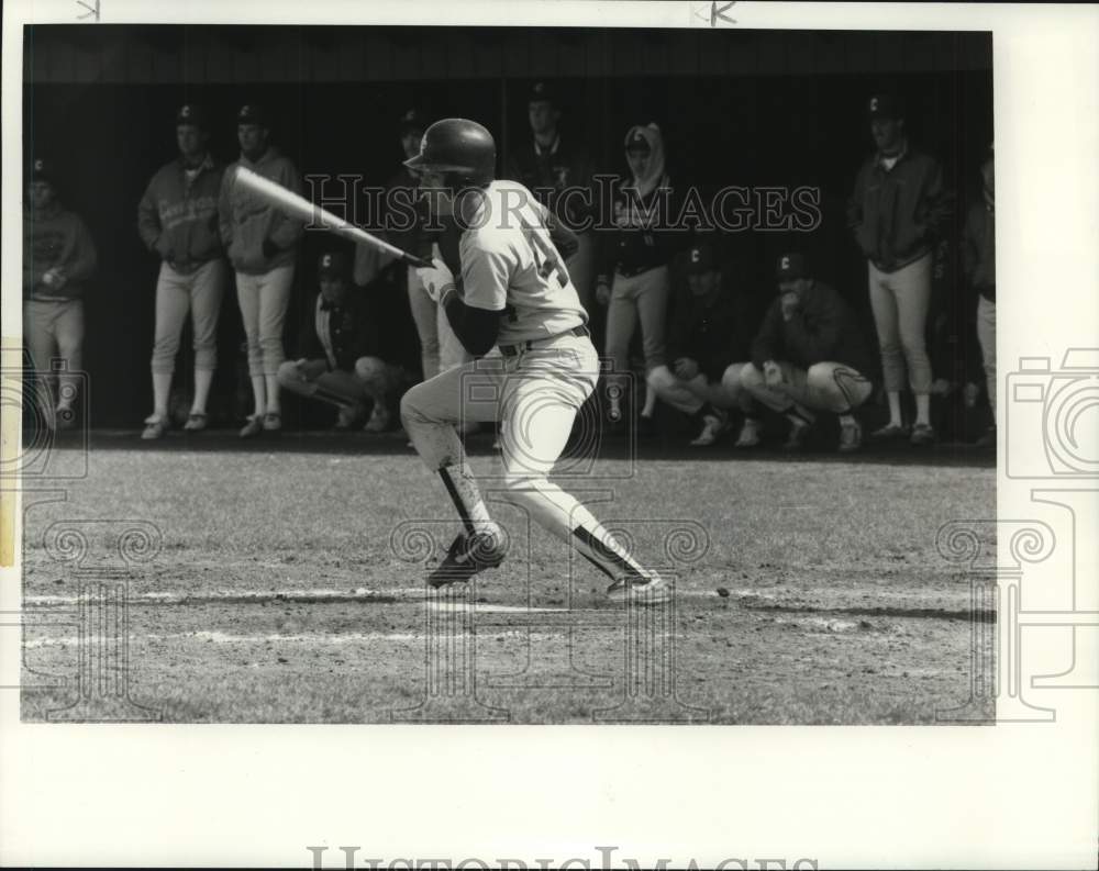 1987 Press Photo Ithaca College baseball outfielder Shawn Coyle hits the ball- Historic Images