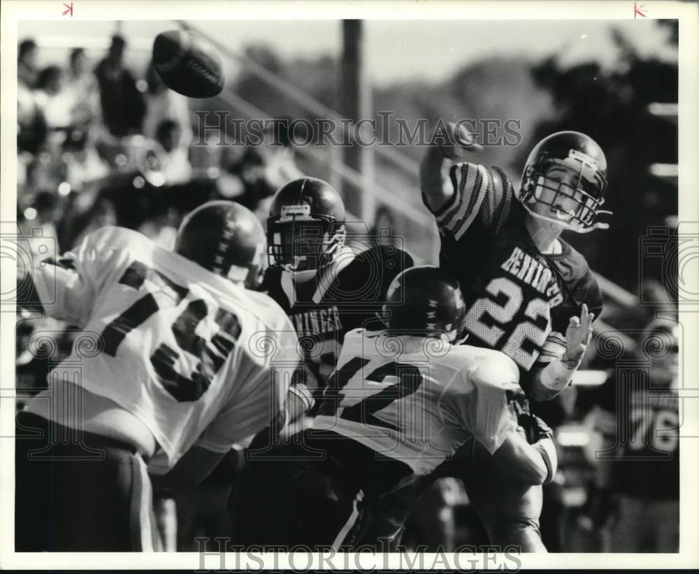 1989 Press Photo Cicero North Syracuse football player Michael George sacks QB- Historic Images