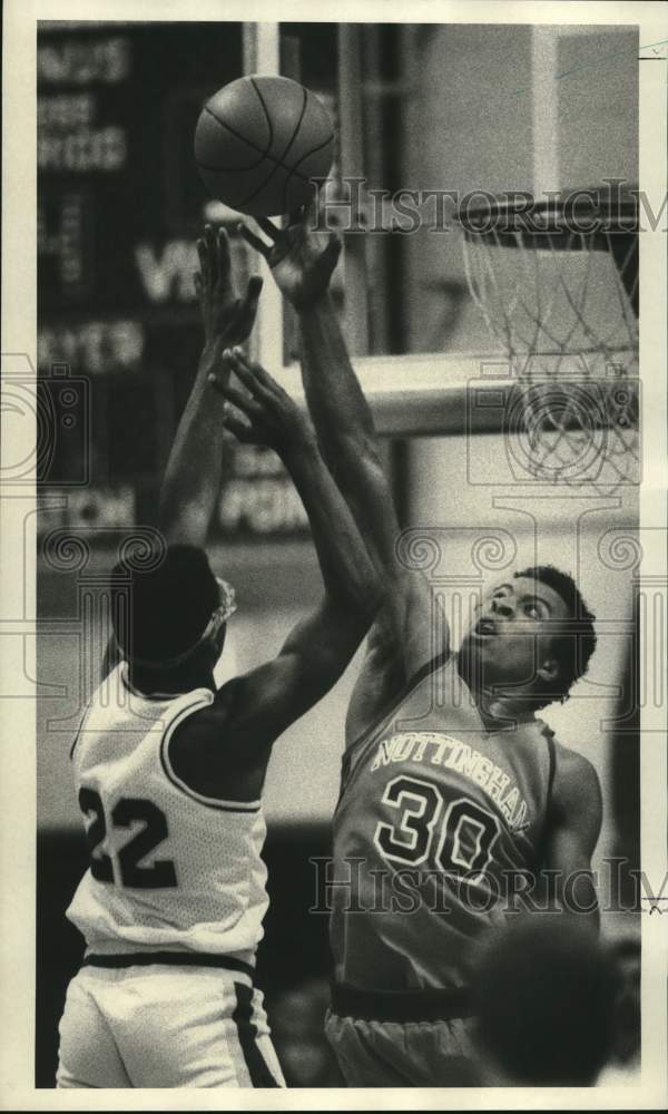 1987 Press Photo Christian Brothers Academy basketball player D Gladden shoots- Historic Images