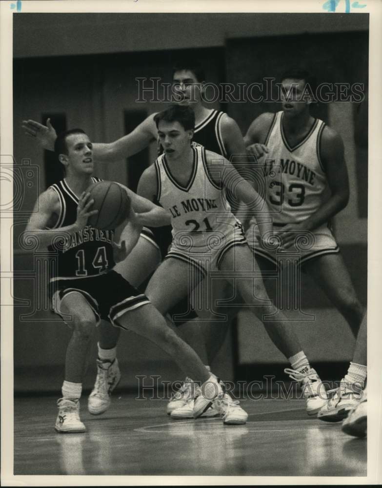 1989 Press Photo LeMoyne College basketball player John Haas #21 guards #14- Historic Images