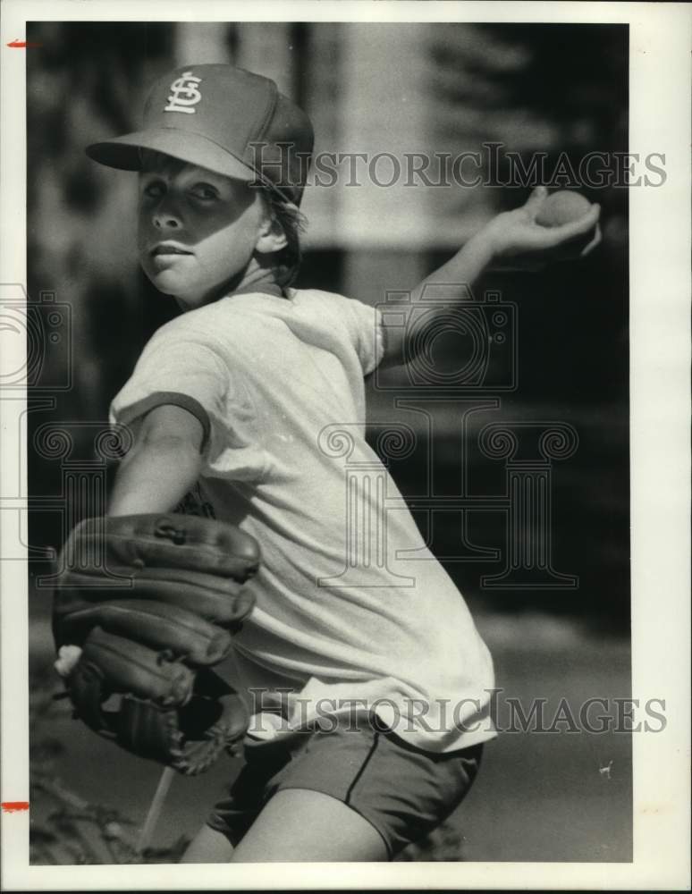 1984 Press Photo Youth baseball pitcher John Elberson - sys10049- Historic Images