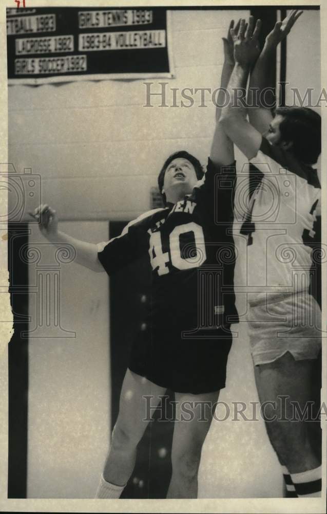 1985 Press Photo Basketball player Bob Ulrich during an alumni game - sys10414- Historic Images