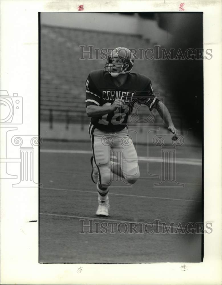 1990 Press Photo Cornell college football player Paul Tully - sys10497- Historic Images