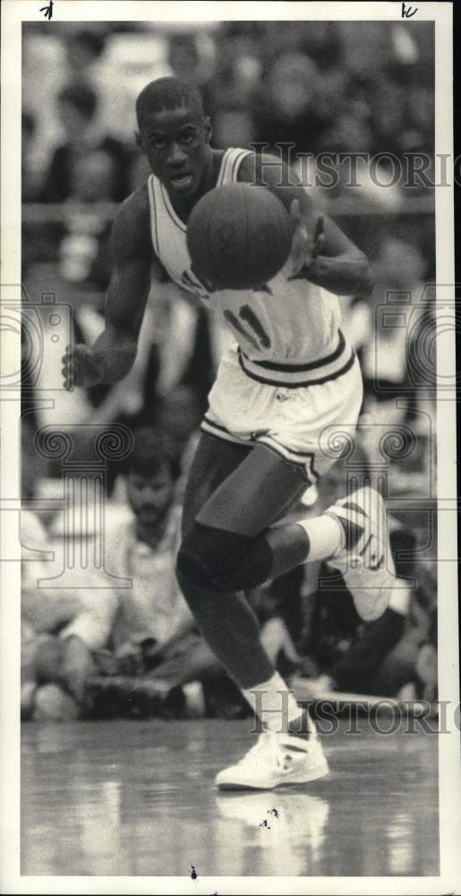 1987 Press Photo Florida basketball player Vernon Maxwell dribbles ball- Historic Images