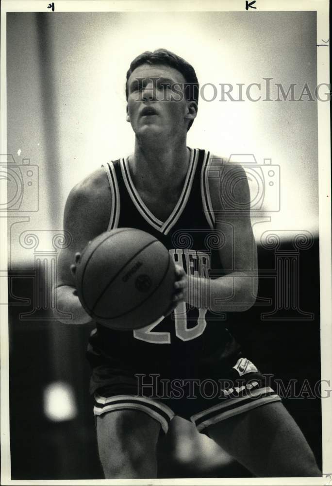 1987 Press Photo Christian Brothers Academy basketball player Mark Adams shoots- Historic Images