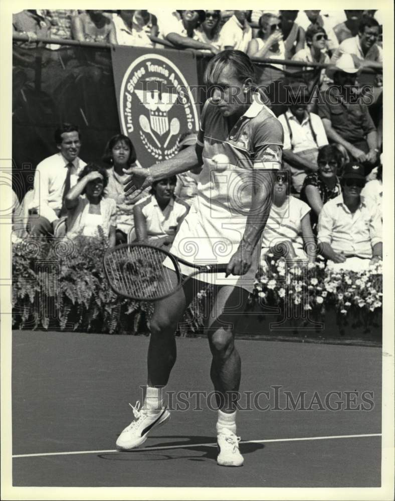 1984 Press Photo Tennis player Martina Navratilova in action- Historic Images