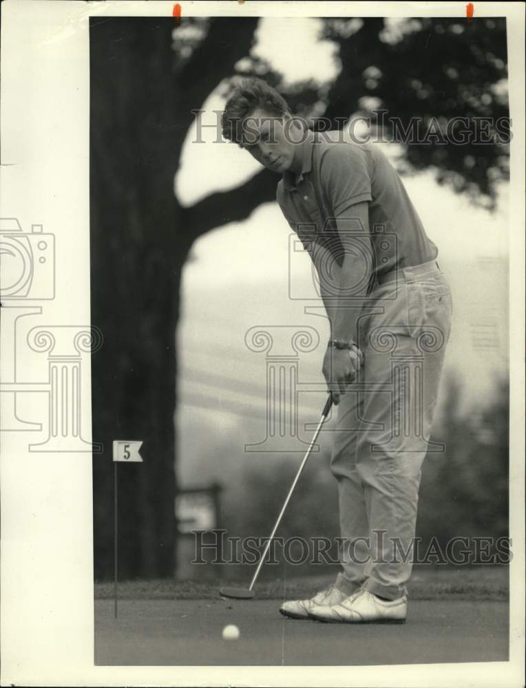 Press Photo Golfer Jim Morris in action- Historic Images