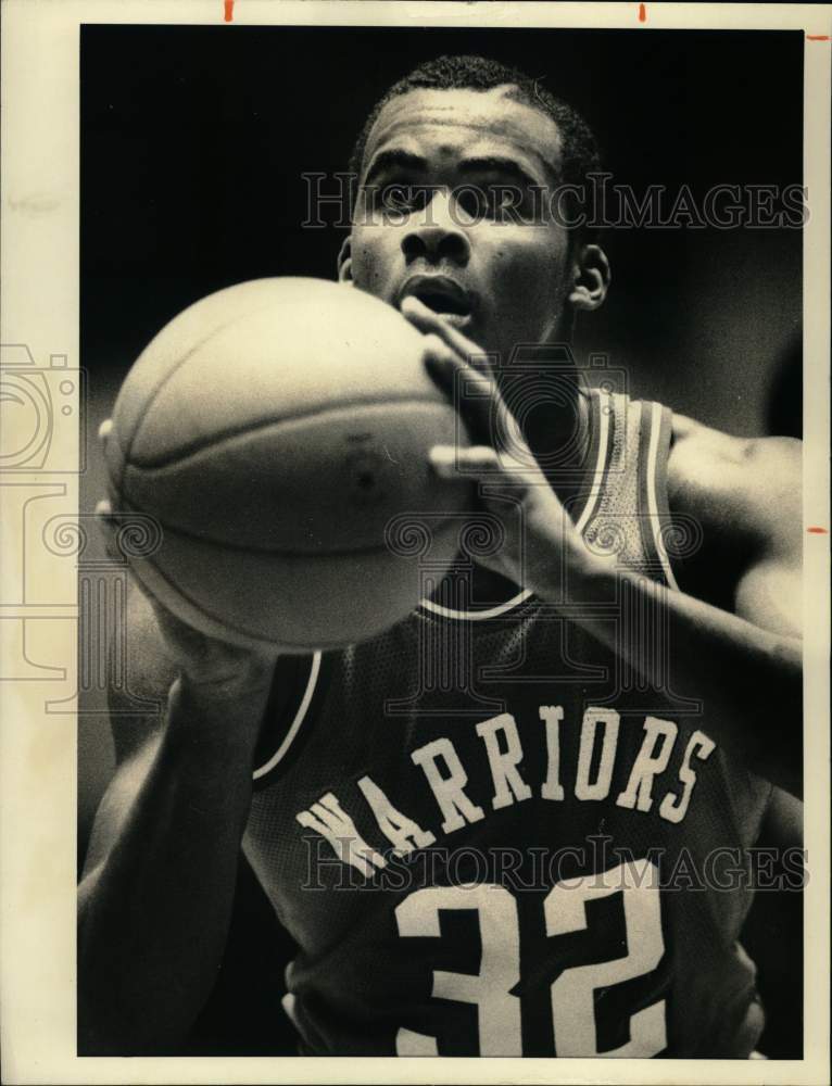 1984 Press Photo Basketball Player Chris Jones- Historic Images