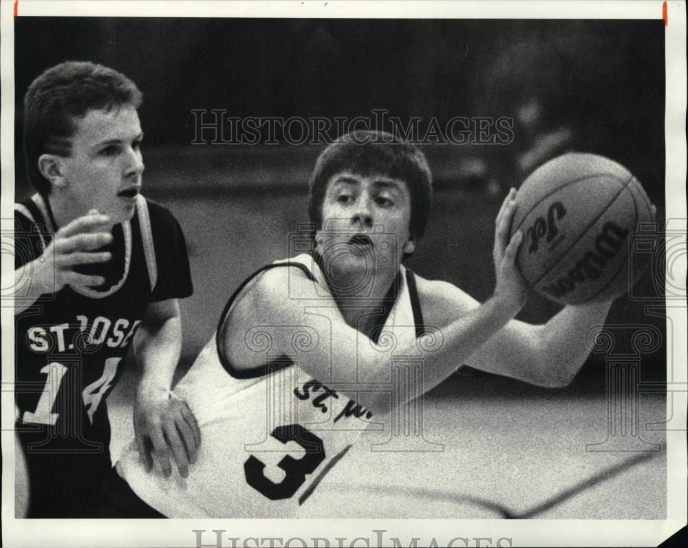 1987 Press Photo St. Mary Basketball Player Bill Kellish at St. Rose Game- Historic Images