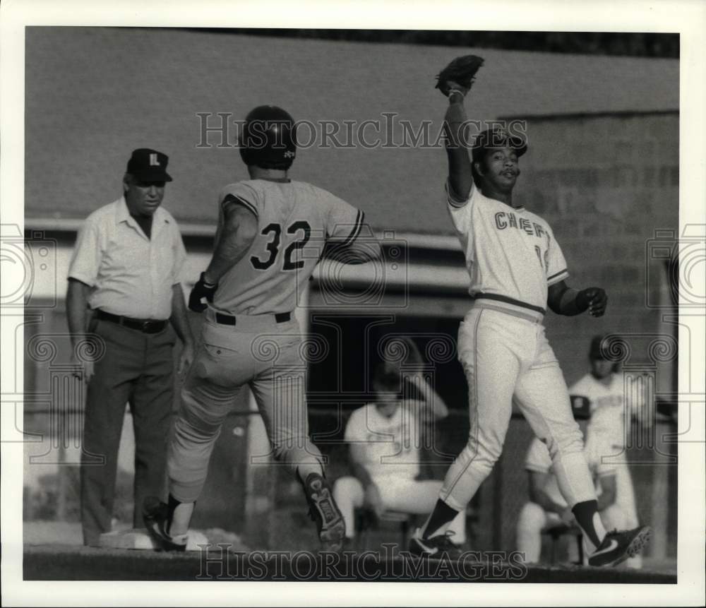 1987 Press Photo Syracuse Chiefs & Columbus Clippers Play Minor League Baseball- Historic Images