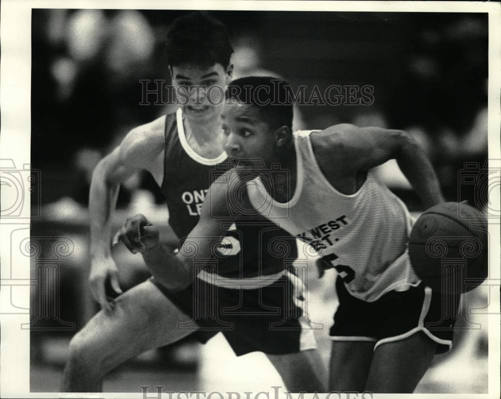 1988 Press Photo Park West & Ontario Leasing Play in Zebra Basketball Tournament- Historic Images