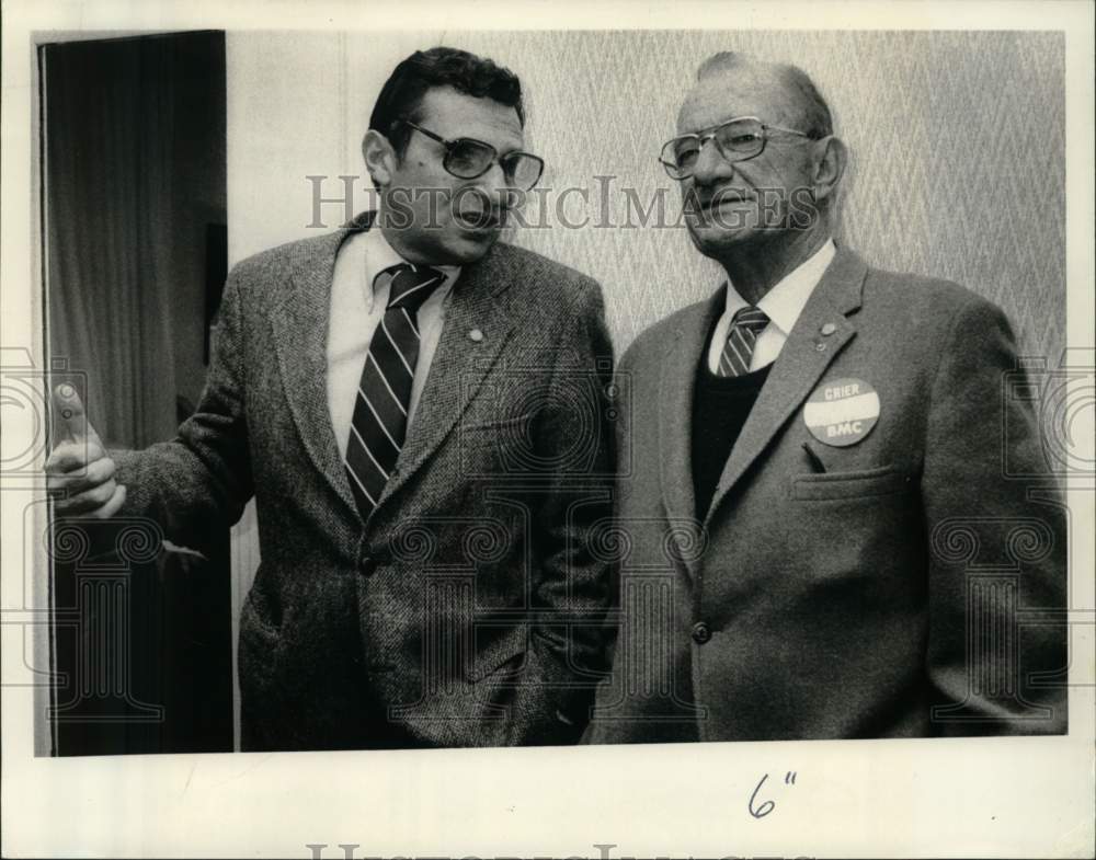 1982 Press Photo Penn State Football Joe Paterno and Line Ted Dailey- Historic Images