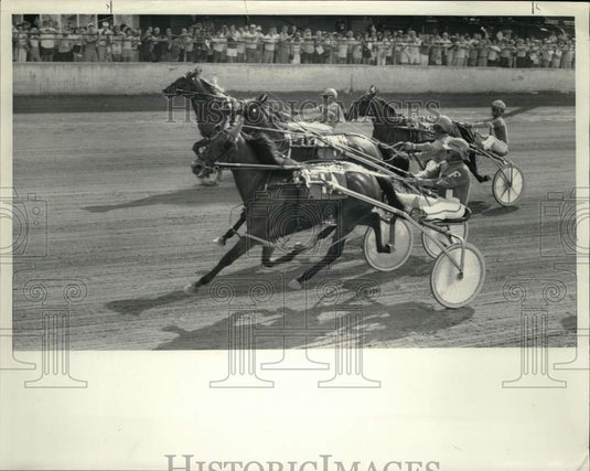 1987 Press Photo Syracuse Mile 10th Race Winner Tru Elitist with Herye Filion- Historic Images