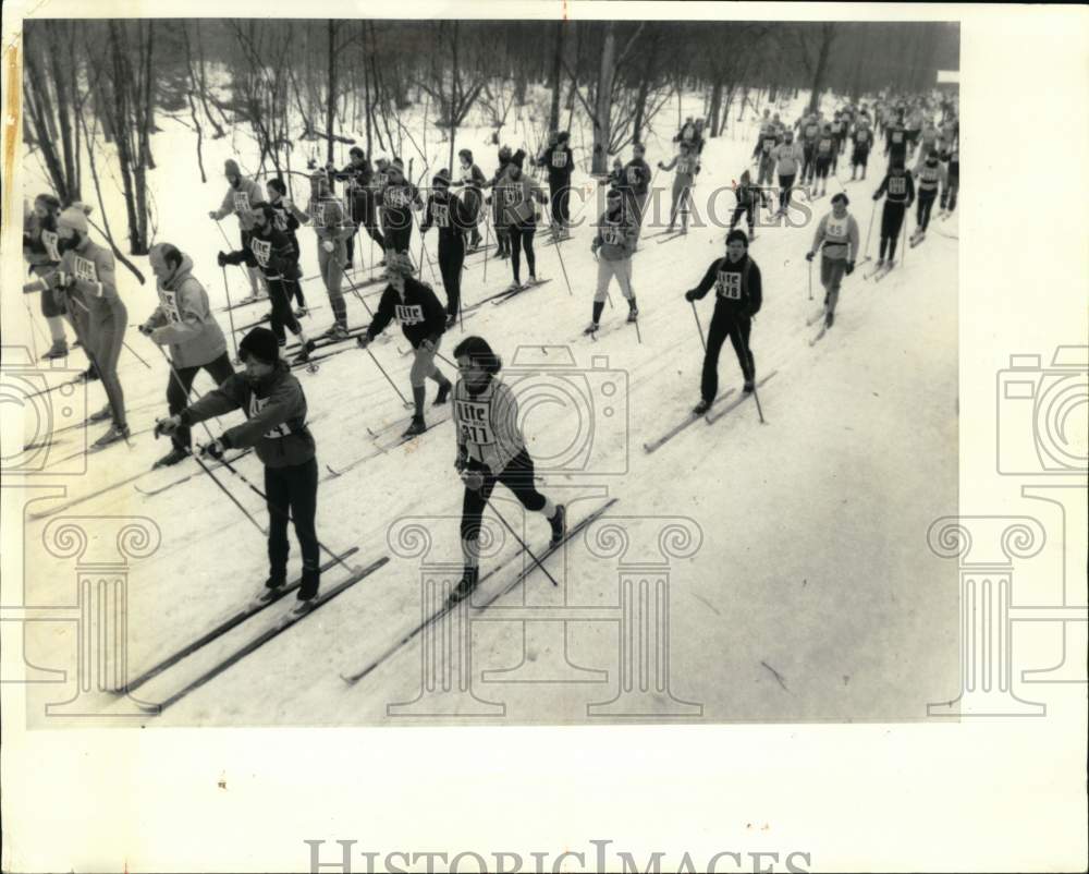 1985 Press Photo Start of Tug Hill Tourathon Cross Country Ski Race- Historic Images