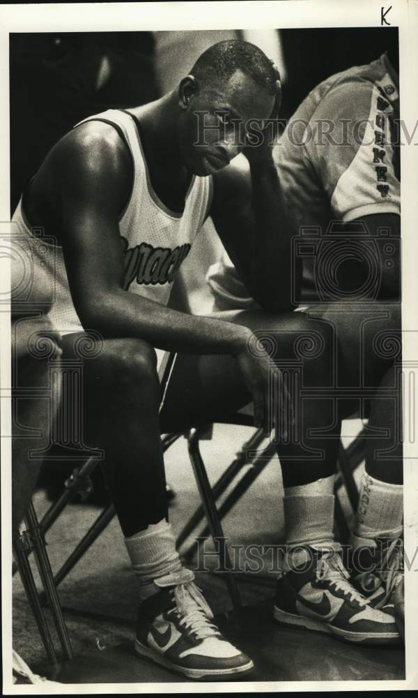 1986 Press Photo Dwayne Washington of Syracuse University after Navy Basketball- Historic Images