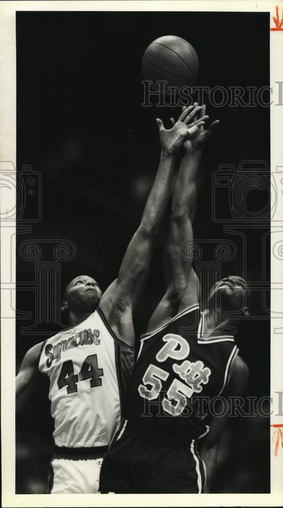 1990 Press Photo Syracuse University Versus Pitt in Game at Dome, Syracuse- Historic Images