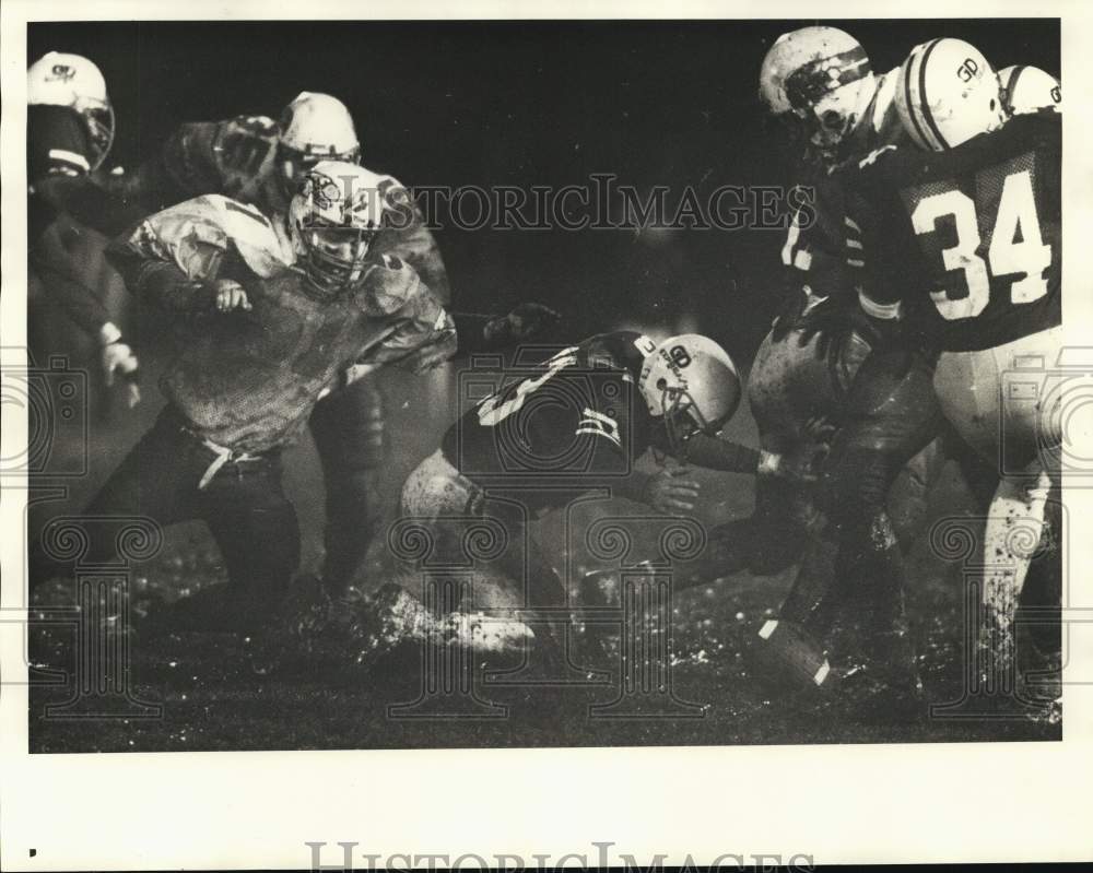 1985 Press Photo Syracuse Express Football Players at Scranton Game- Historic Images