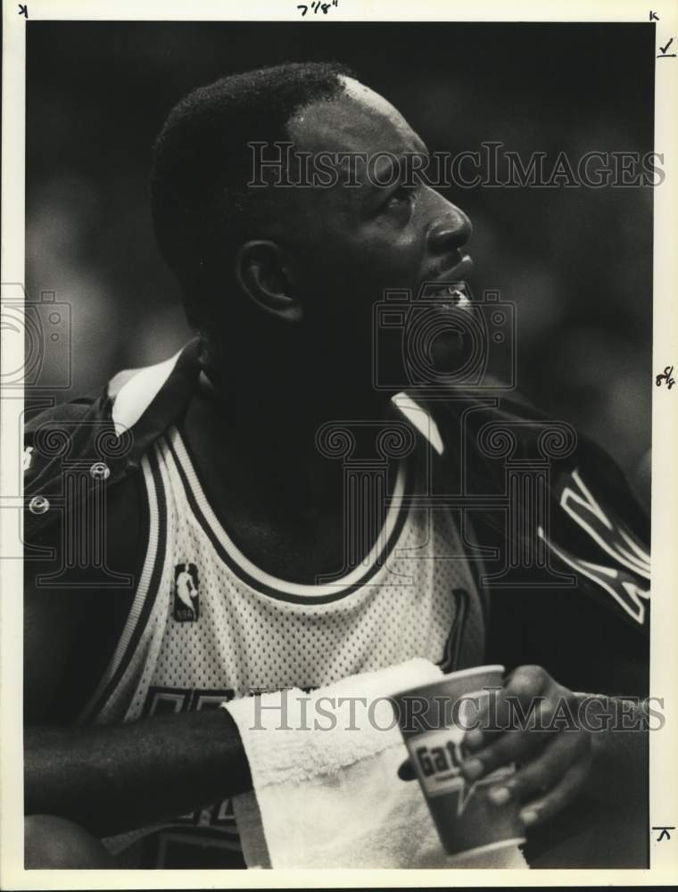 1988 Press Photo Basketball Player Dwaye &quot;Pearl&quot; Washington at Miami Game- Historic Images