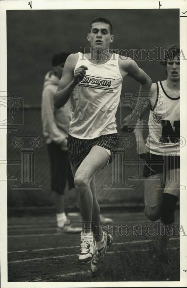 Press Photo Corcoran High Runner Eric Welling Wins Race at Nottingham Track- Historic Images