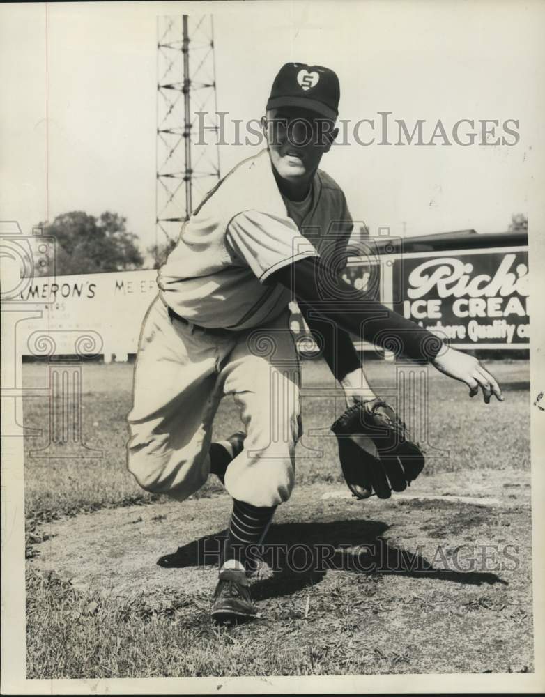 1958 Press Photo Larry Craybas, Sacred Heart Academy Baseball Pitcher- Historic Images