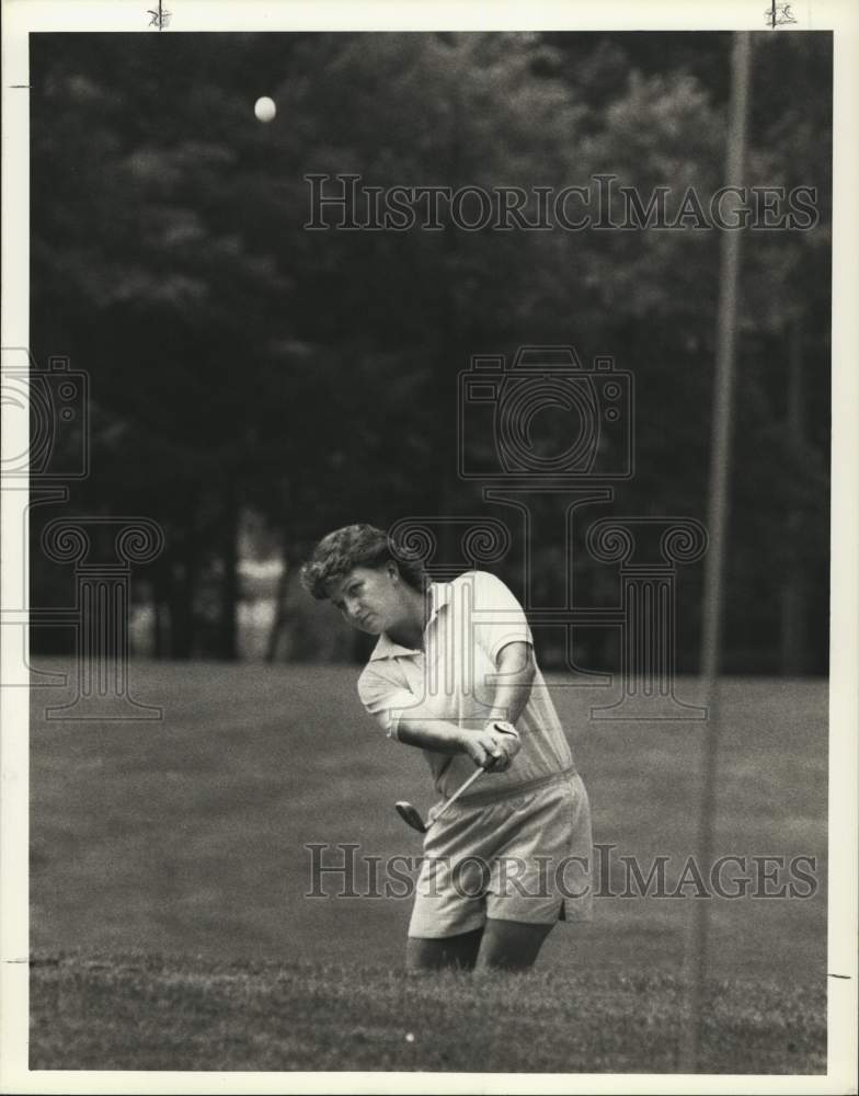 1988 Press Photo Golfer Sandy Chester at Foxfire Village Green Tournament- Historic Images