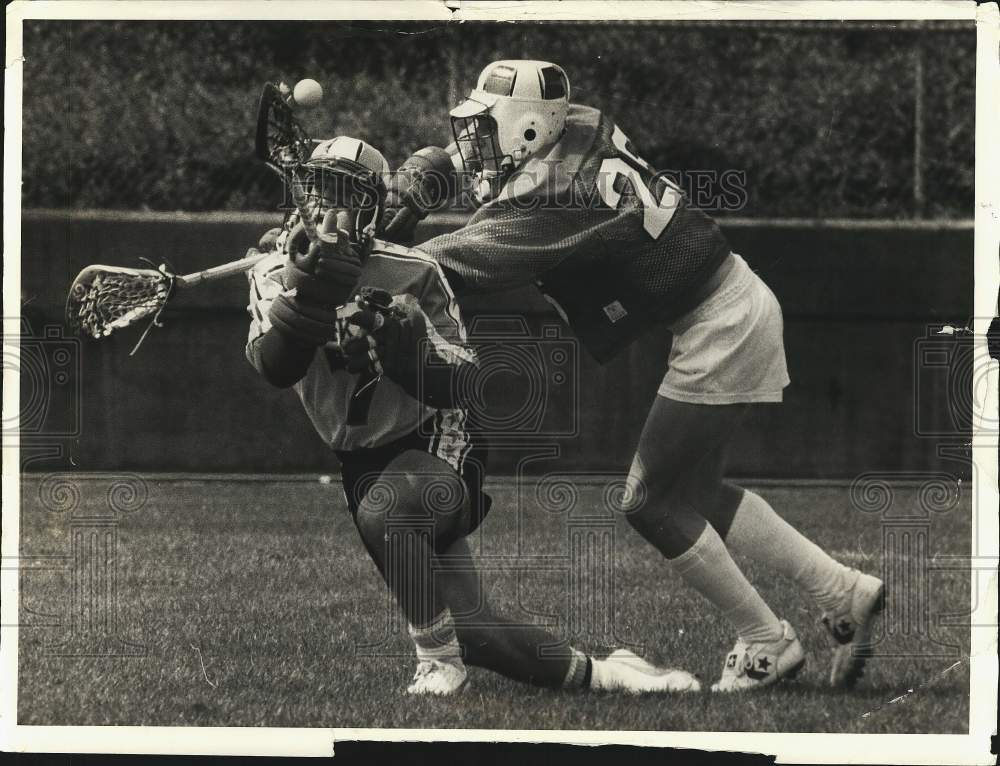 1984 Press Photo Dane Desko in Syracuse University versus Hopkins Lacrosse Game- Historic Images